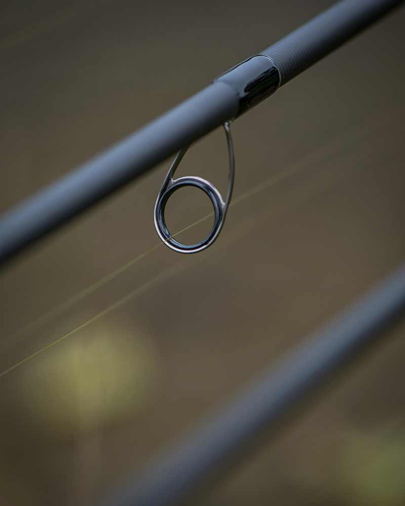 grd251-253_horizon-x-ultra-pro-slim-feeder-rods_in-use-15jpg