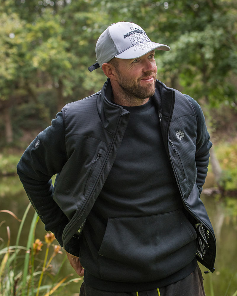 gpr469-474_therma-foil-gilet_in-use-1jpg