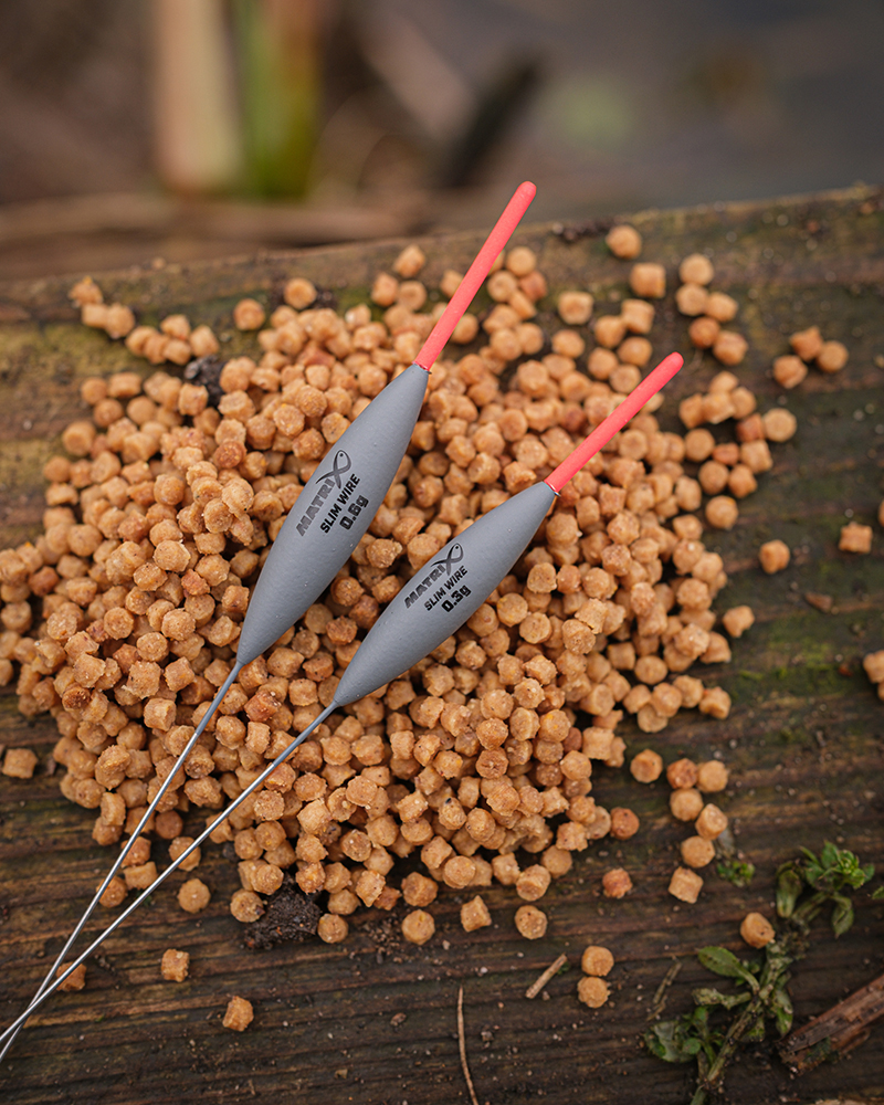 gft076-077-gft008-011_slim-wire-pole-floats_in-use-2jpg