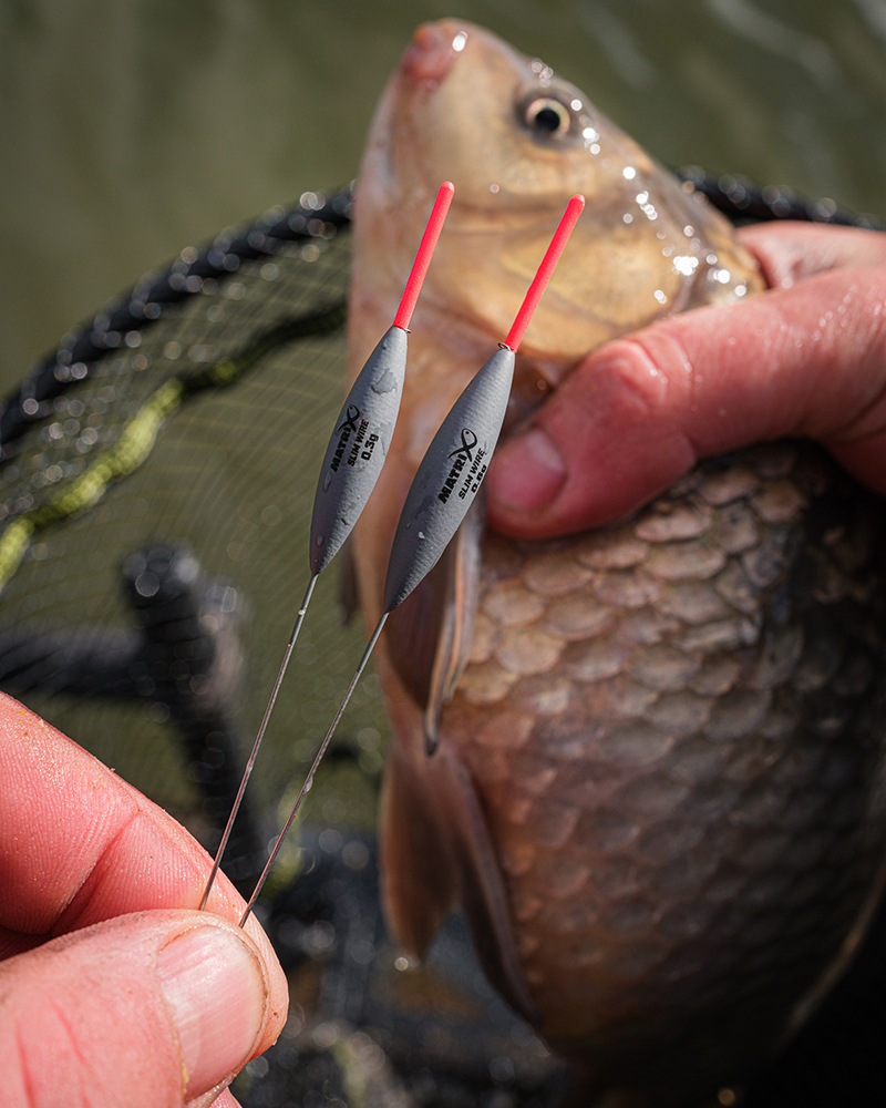 gft076-077-gft008-011_slim-wire-pole-floats_in-use-5jpg