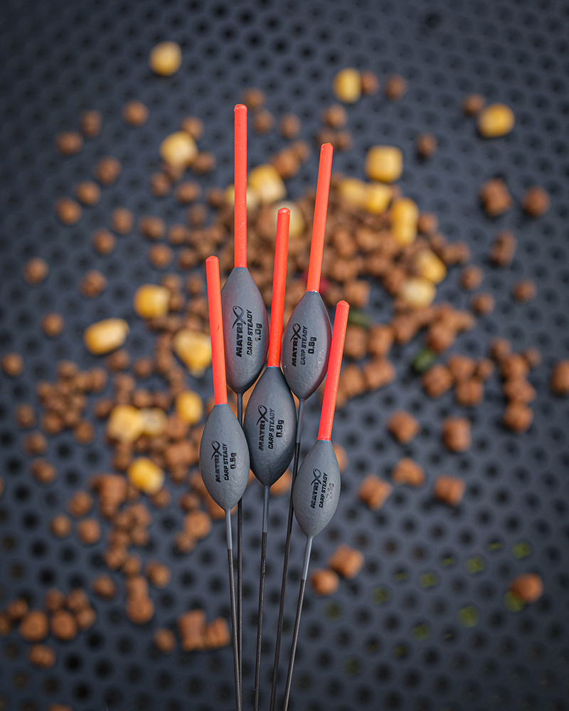 gft086-090_carp-steady-pole-floats_in-use-6jpg