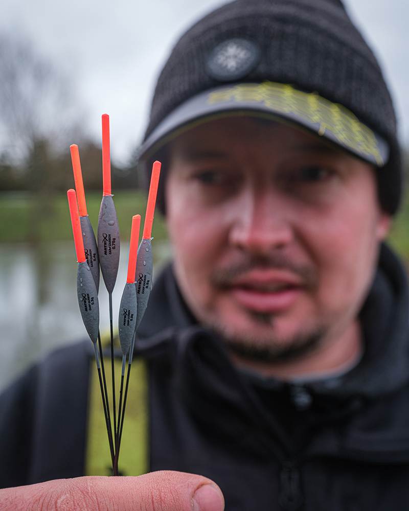 gft091-096_carp-carbon-pole-floats_in-use-3jpg