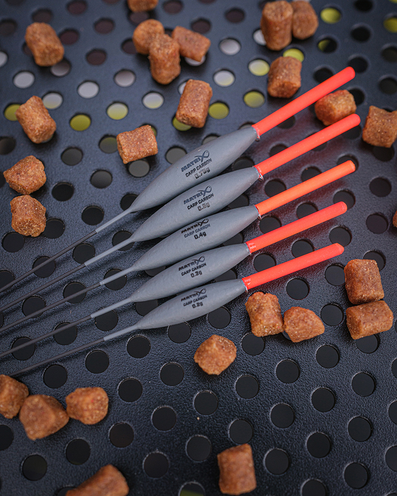 gft091-096_carp-carbon-pole-floats_in-use-5jpg