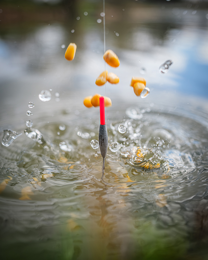 gft096-099_carbon-margin-pole-floats_in-use-4jpg