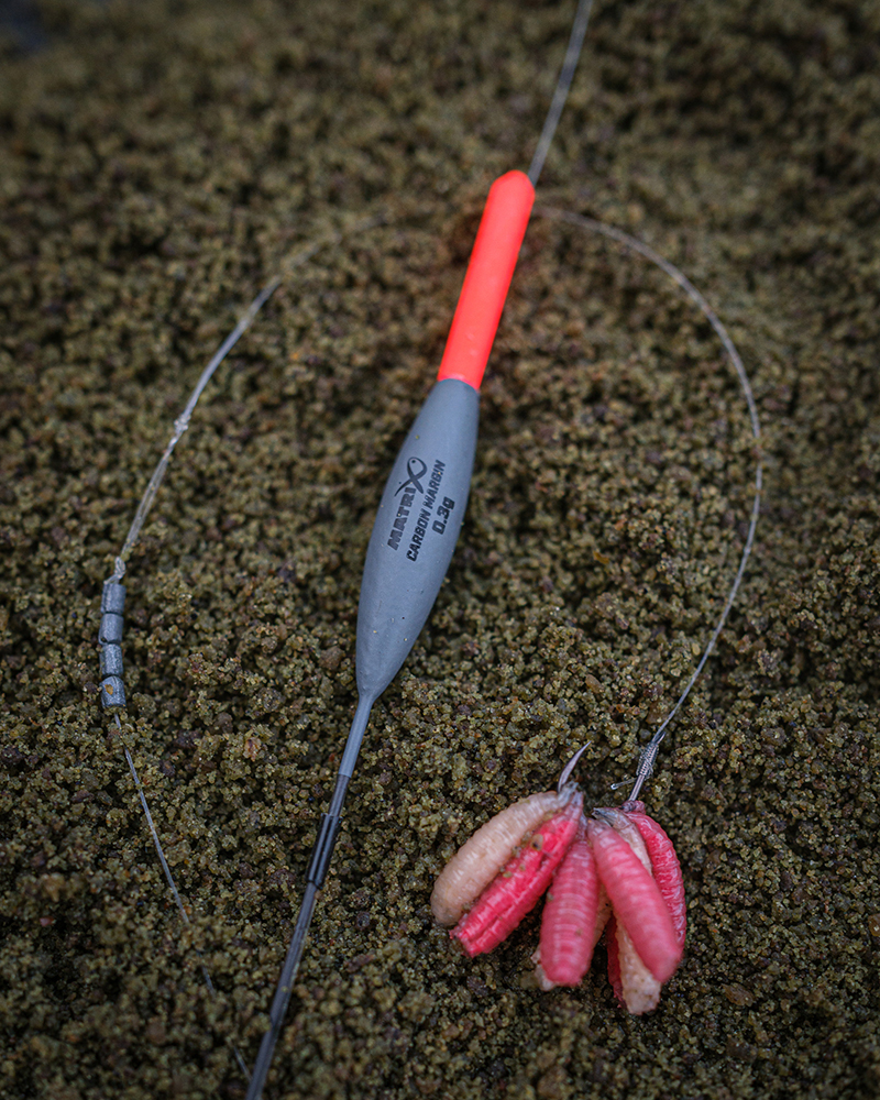 gft096-099_carbon-margin-pole-floats_in-use-6jpg