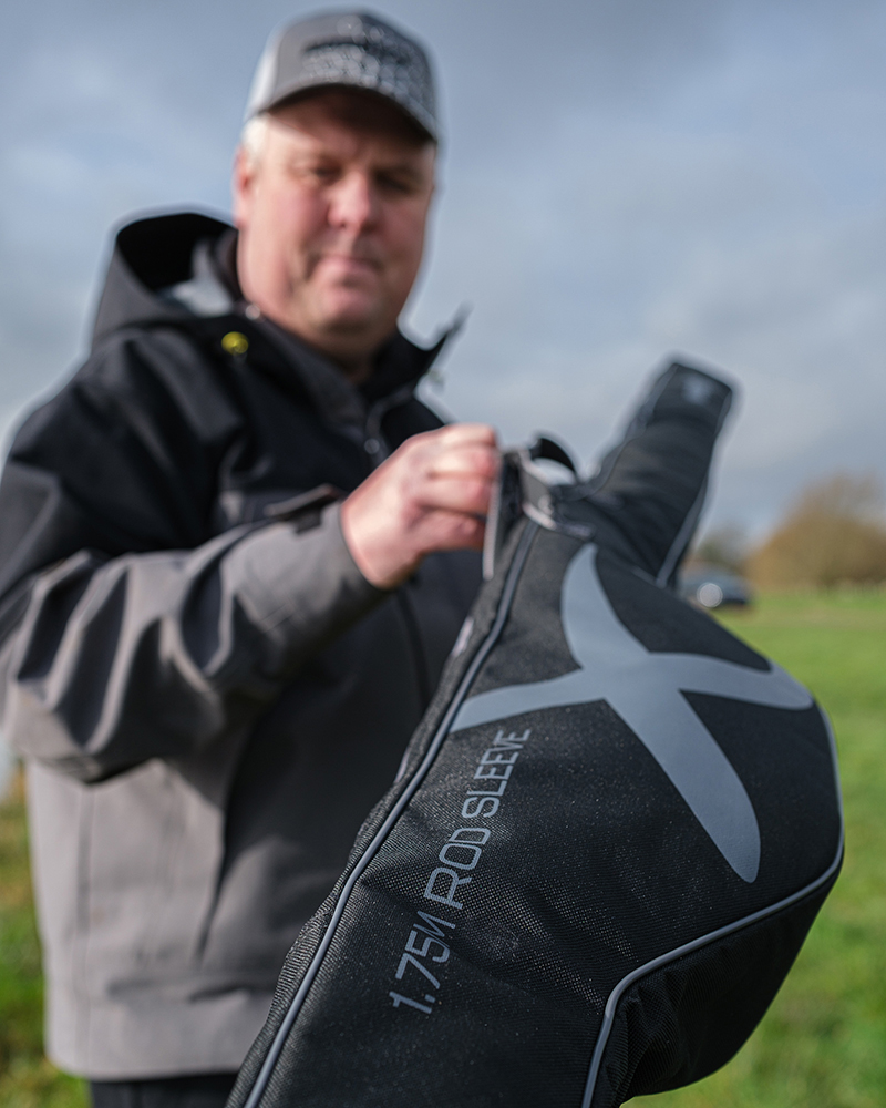 glu186-187_single-rod-sleeves_in-use2jpg