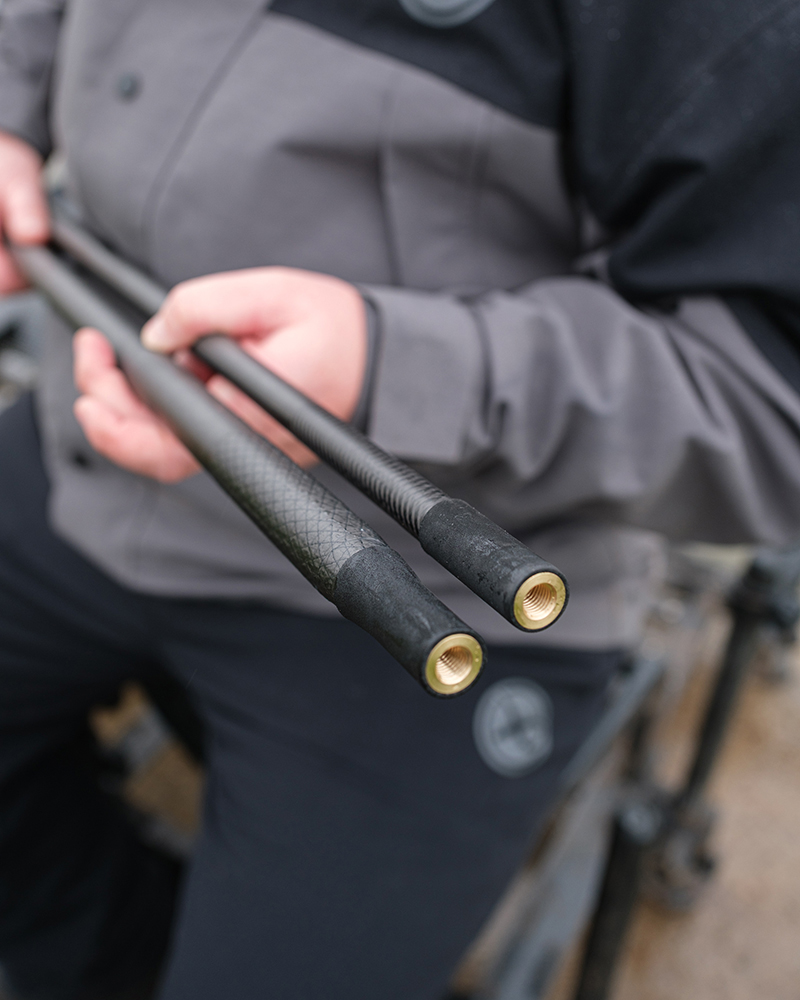 gln090-091_horizon-ultra-pro-landing-net-handle_in-use-13jpg
