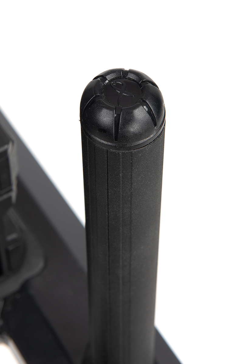 gmb204_f25_pro_super_lite_seatbox_leg_detail_2jpg