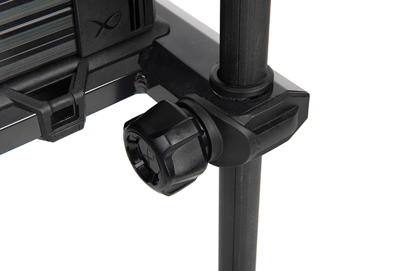 gmb204_f25_pro_super_lite_seatbox_leg_detailjpg