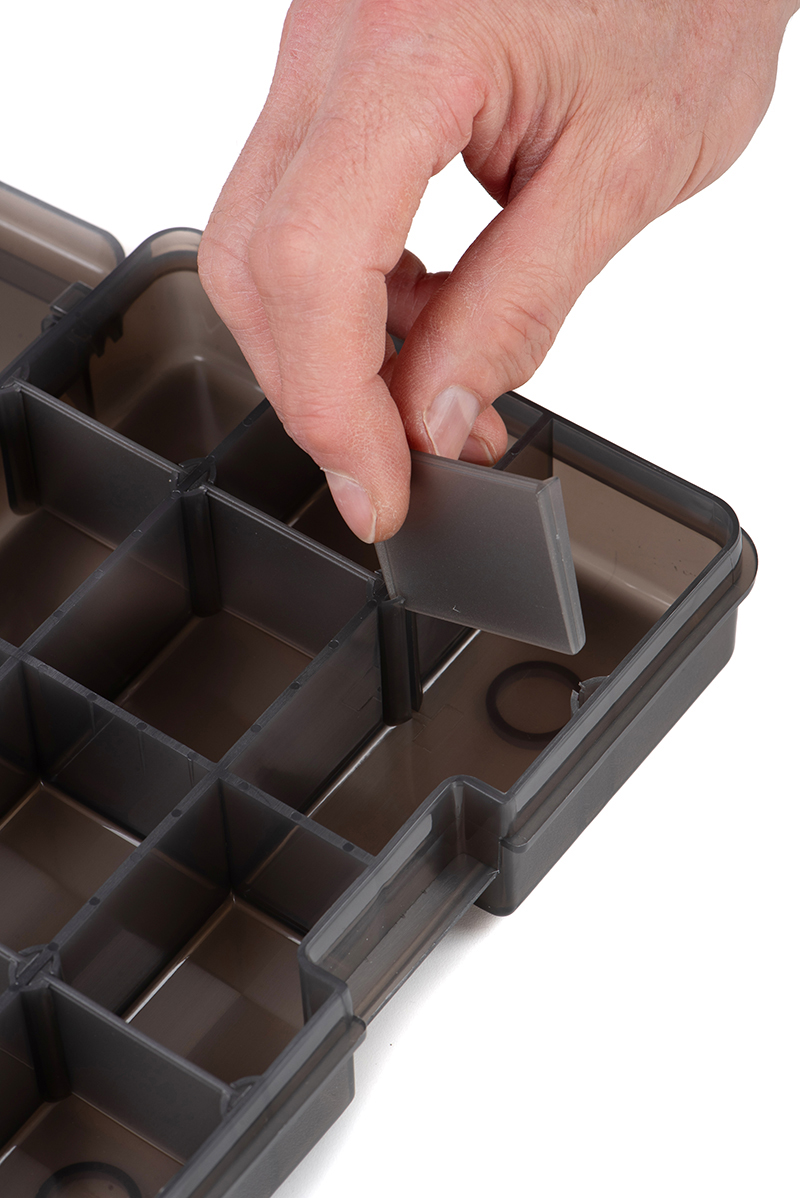 gbx017_matrix_medium_16_compartment_shallow_storage_box_removing_dividersjpg
