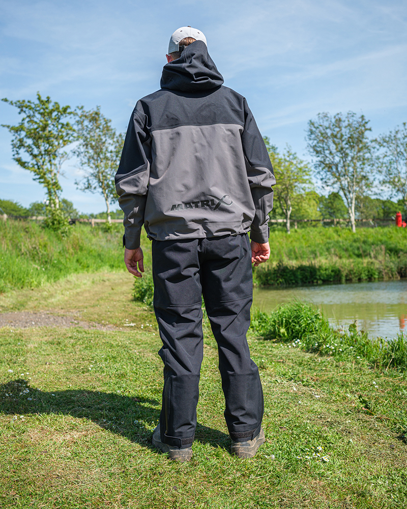 gpr505-511_pro-x-outer-shell-jacket_in-use-15jpg