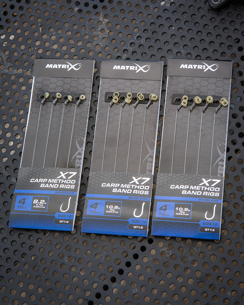 grr119-121_x7carpmethod10cmbandrigs-002_lifestylejpg