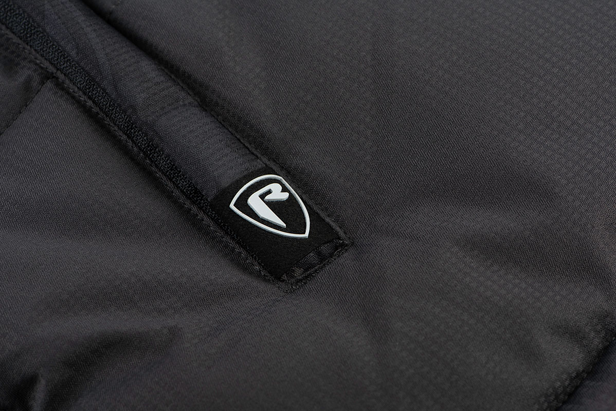 rage_puffa_jacket_pocket_logo_detailjpg