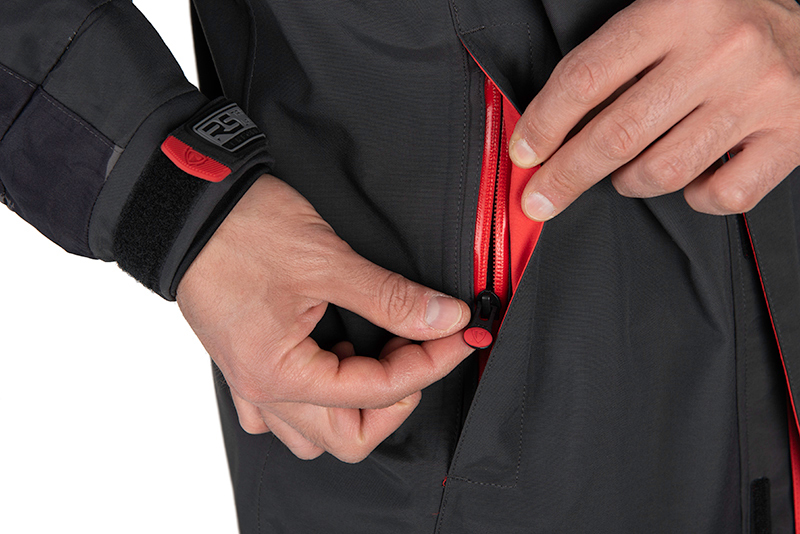 npr380_385_rage_rs_tri_layer_jacket_side_pocket_detailjpg