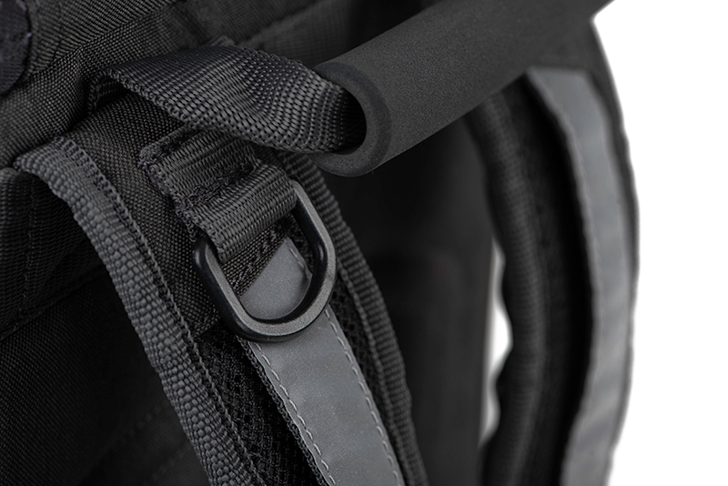 nlu116_rage_street_fighter_rucksack_strap_hanging_loopjpg