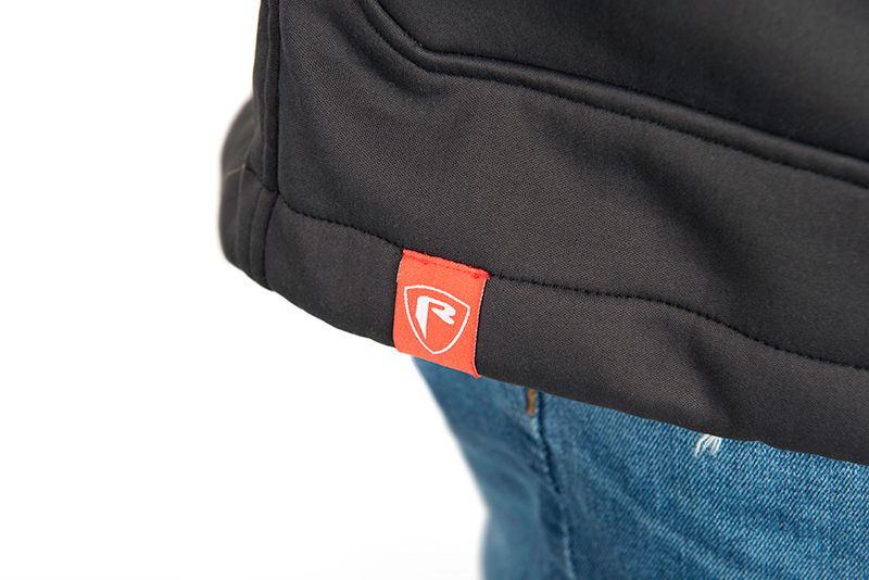 npr424_430_rage_wind_blocker_logo_tab_hem_detailjpg