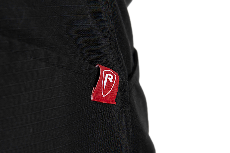 npr467_472_rage_combat_shorts_pocket_tab_logo_detailjpg