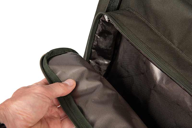 flu013_rage_predator_ruck_chair_insulated_pocketjpg