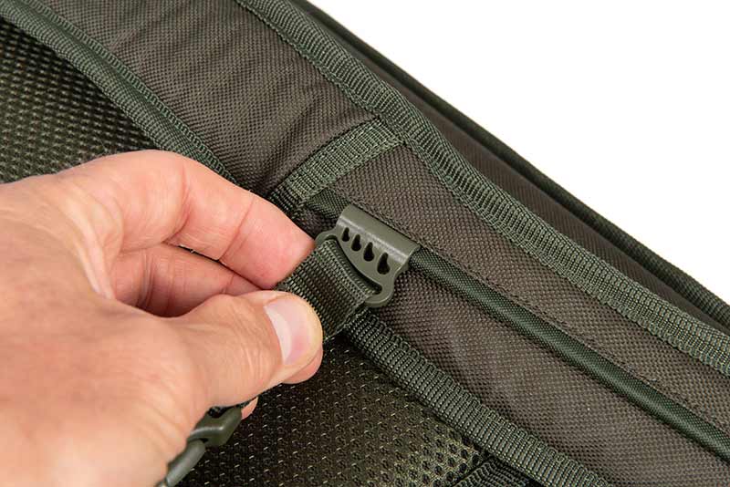 flu013_rage_predator_ruck_chair_strap_2jpg
