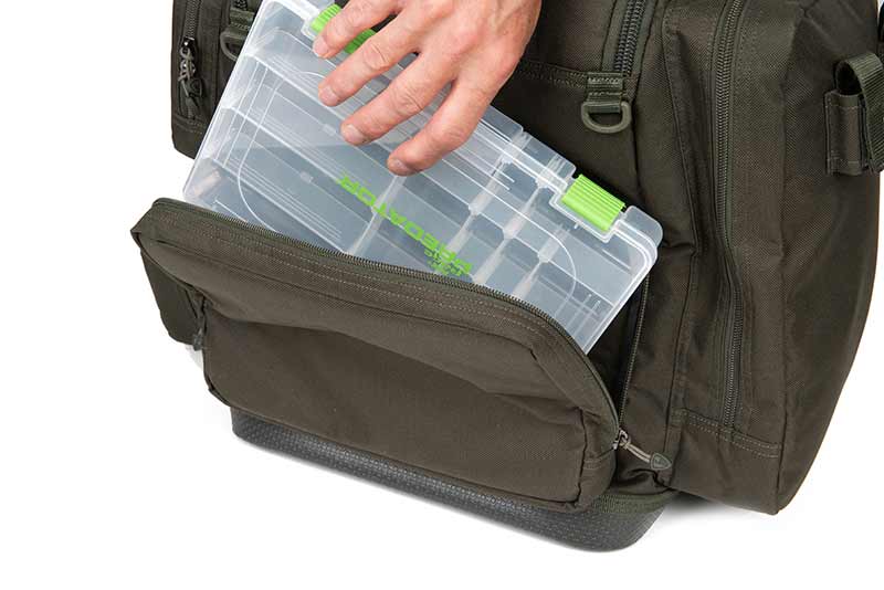 flu007_rage_predator_rucksack_tackle_box_pocketjpg