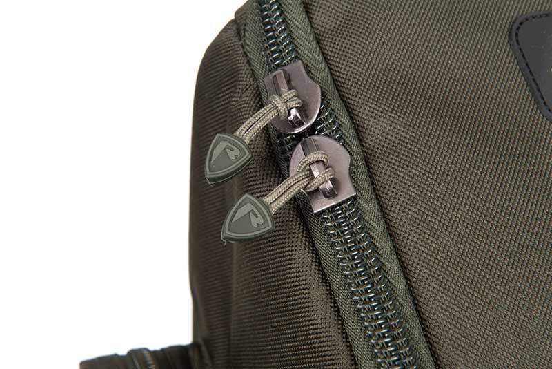 flu008_rage_predator_carryall_zipsjpg