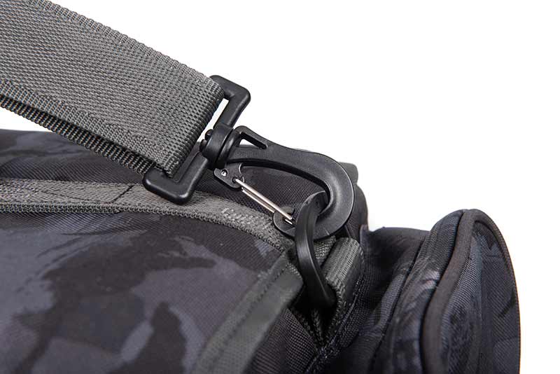 nlu148_rage_camo_voyager_large_carryall_carry_strap_clipjpg
