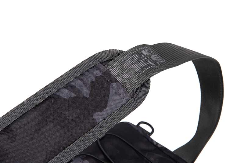 nlu151_rage_voyager_medium_tackle_bag_carry_strapjpg