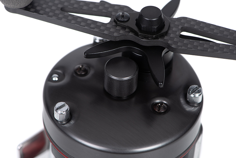 nrl061_rage_prism_x_round_baitcaster_handle_detailjpg