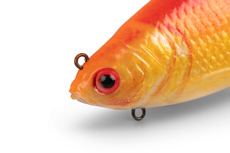 nre642-644_rage_ultra_realistic_replicant_golden_roach_detail_1jpg