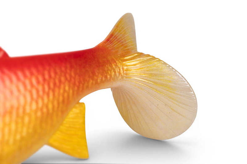 nre642-644_rage_ultra_realistic_replicant_golden_roach_detail_2jpg