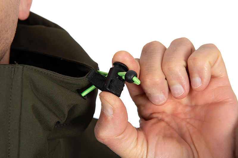 fpr007-013_predatorwintersuit-022_studiojpg