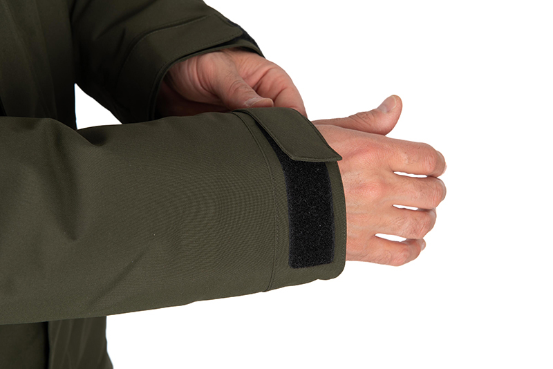 fpr007-013_predatorwintersuit-025_studiojpg