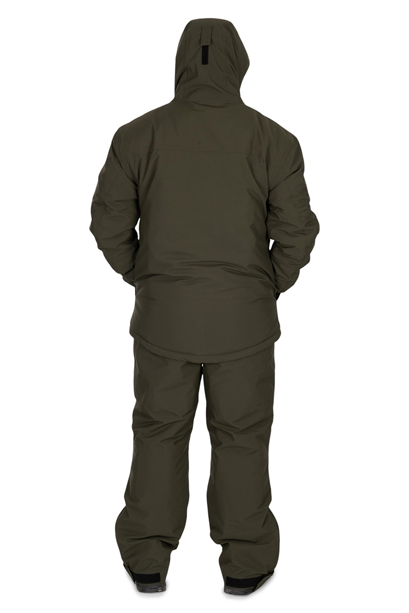 fpr007-013_predatorwintersuit-020_studiojpg