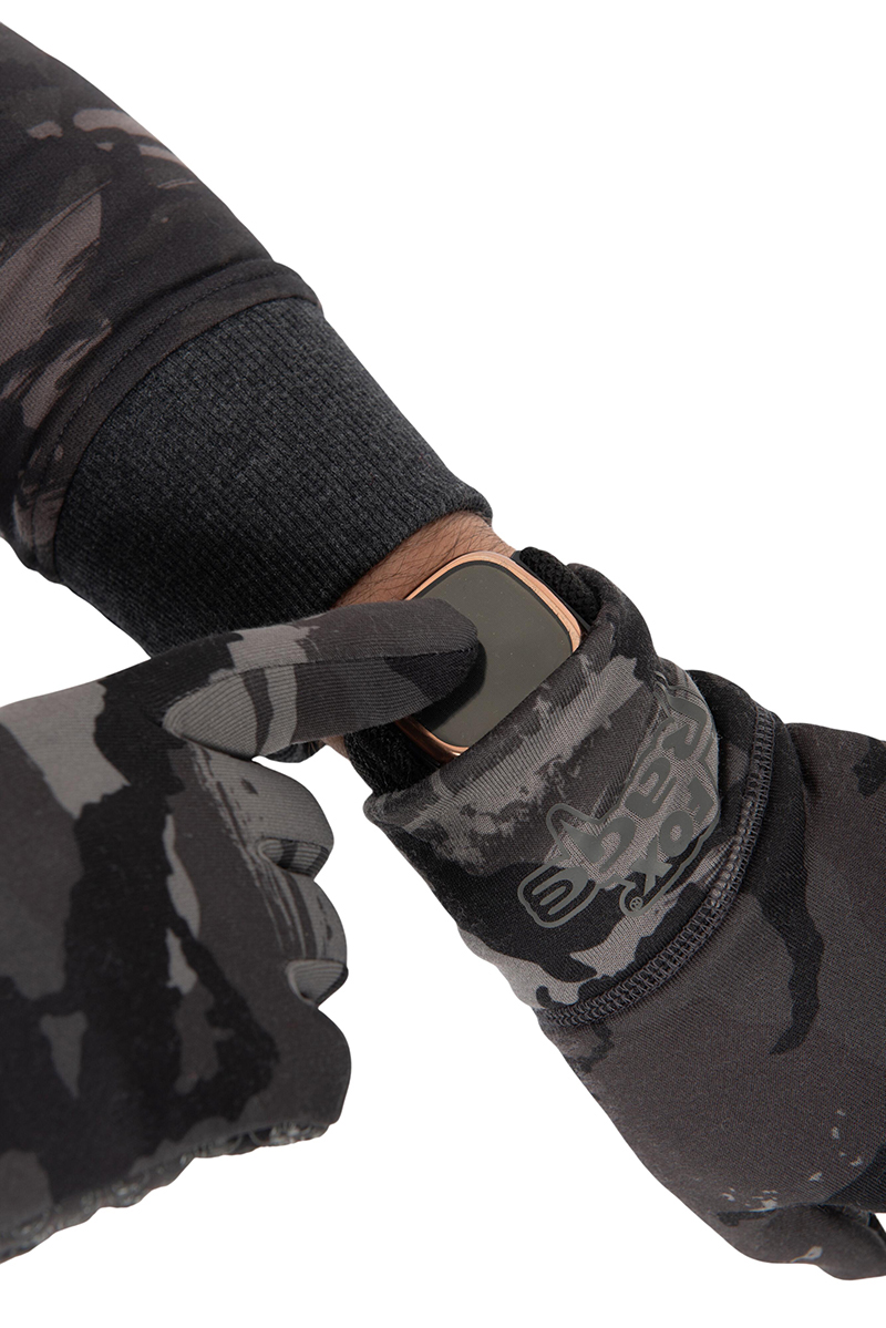 npr694-696_camogloves-025_studiojpg