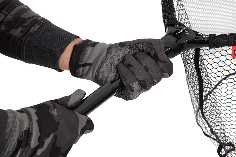 npr694-696_camogloves-022_studiojpg