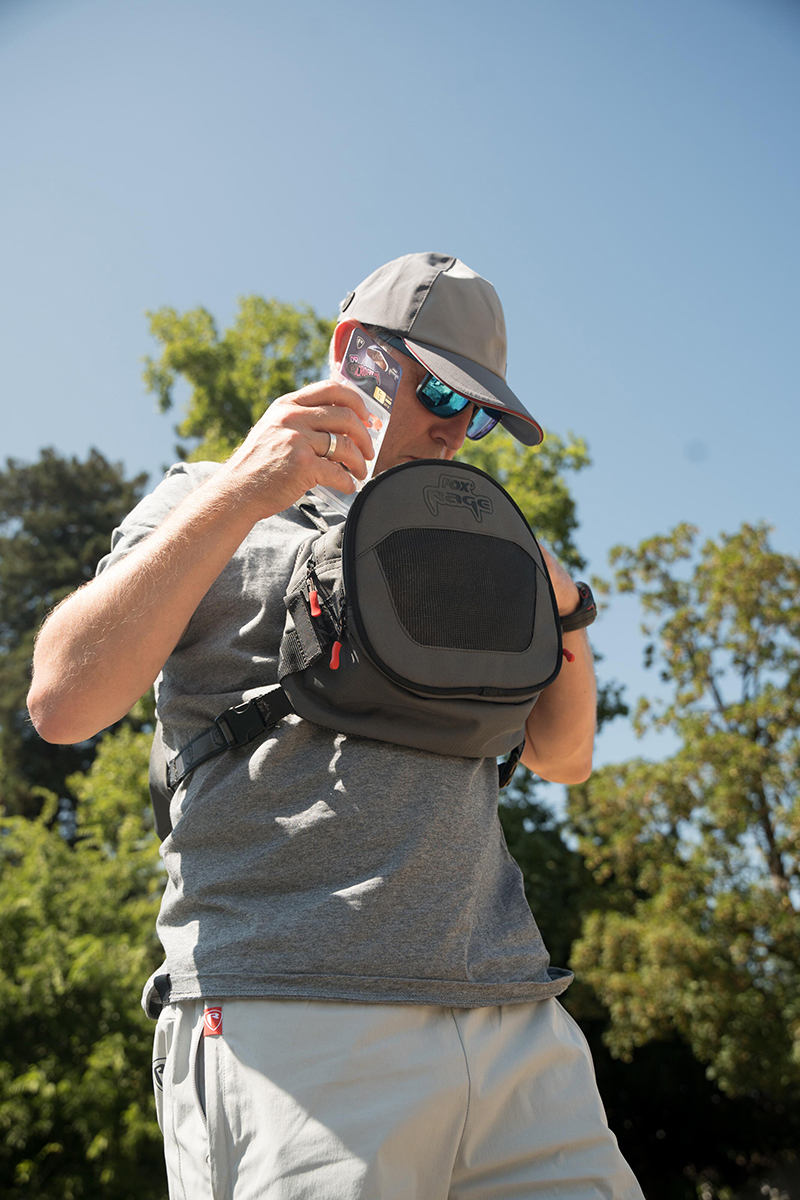 nlu161_chestpack-16_inusejpg